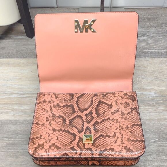 *6521 Michael Kors peach snakeskin convertible crossbody shoulder bag - Picture 8 of 13